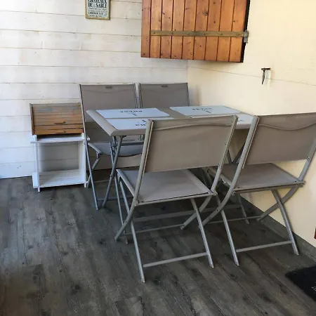T2 A Vaux-sur-mer, Terrasse, Jardin, Parking, Accepte Animaux, Pour 3/4 Personnes - Fr-1-494-76 شقة فو سور ميه